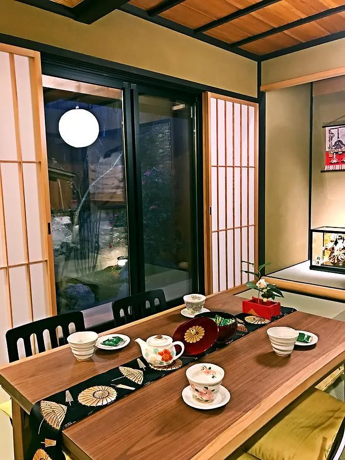 京町屋の宿悠路里 Kyo-Machiya Yululy Kyoto Japan