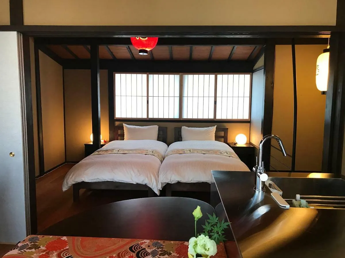 Villa 京町屋の宿悠路里 Kyo-Machiya Yululy Kyoto
